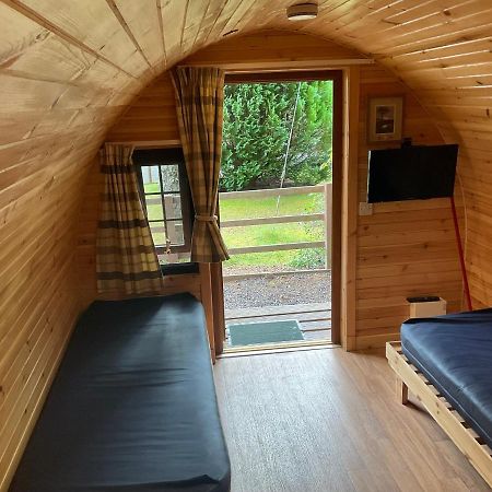Glamping Hut - By The Way Campsite Тіндрам Екстер'єр фото